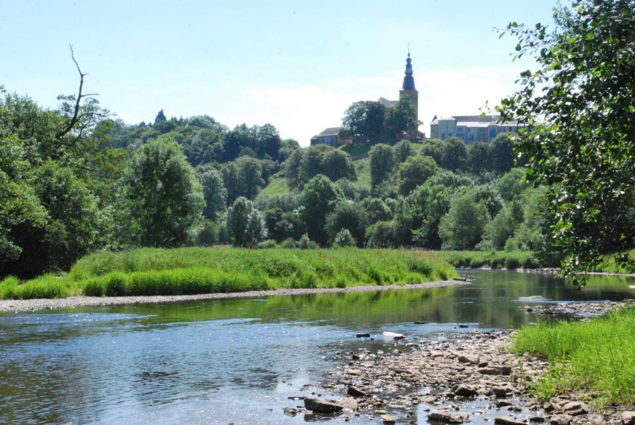 La Petite Source Apartment Florenville